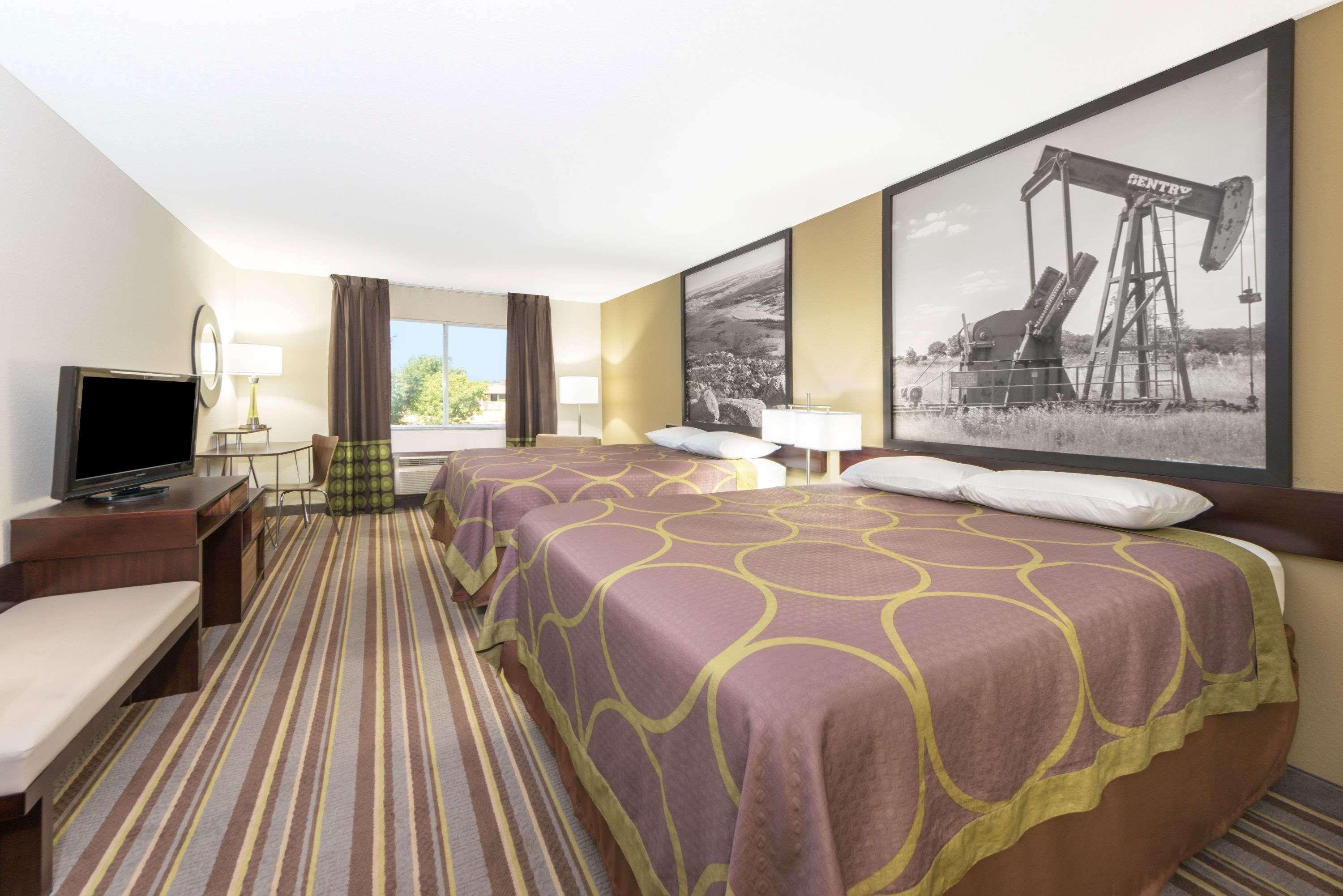 Super 8 By Wyndham Perry Hotel Exterior foto